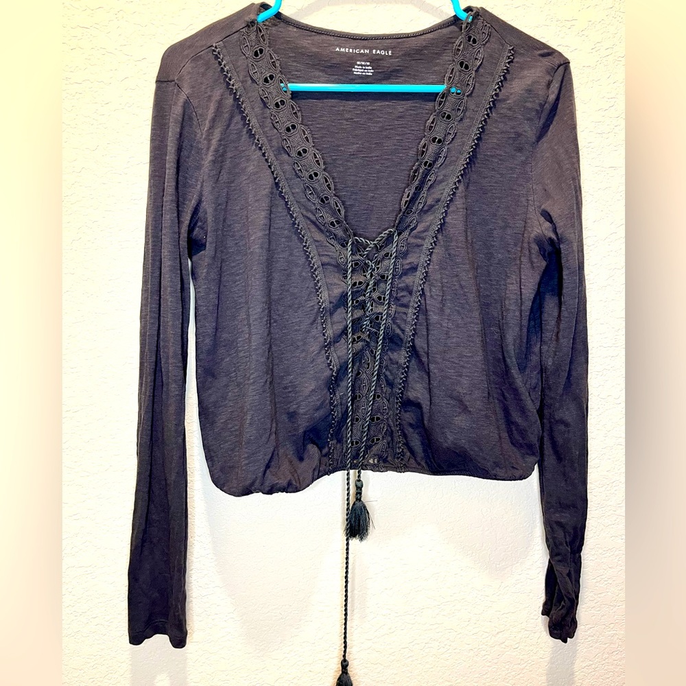 Cropped tie top
American Eagle 
Good condition